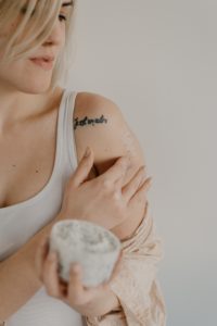 Leia mais sobre o artigo Tatuagem X Câncer de pele